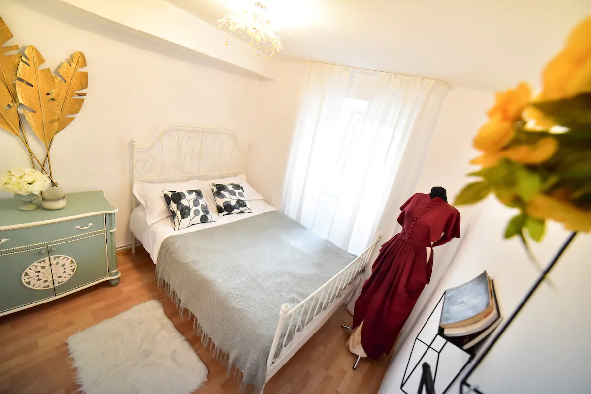 FLH - Emma Apartment